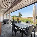 Cornelia - 6km From The Sea By Interhome 아파트