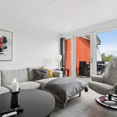 Cornelia - 6km From The Sea By Interhome *